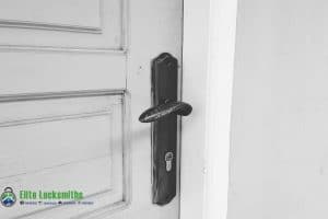 How To Fix A Stuck Door Latch?